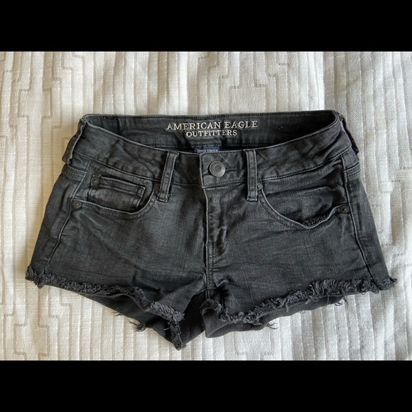 American Eagle Black Short shorts - Picture 1 of 3